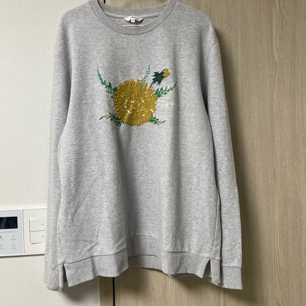 에피그램 민들레 자수 맨투맨, L사이즈