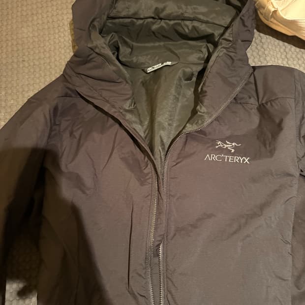 아크테릭스 Atom LT 후디 남성 M