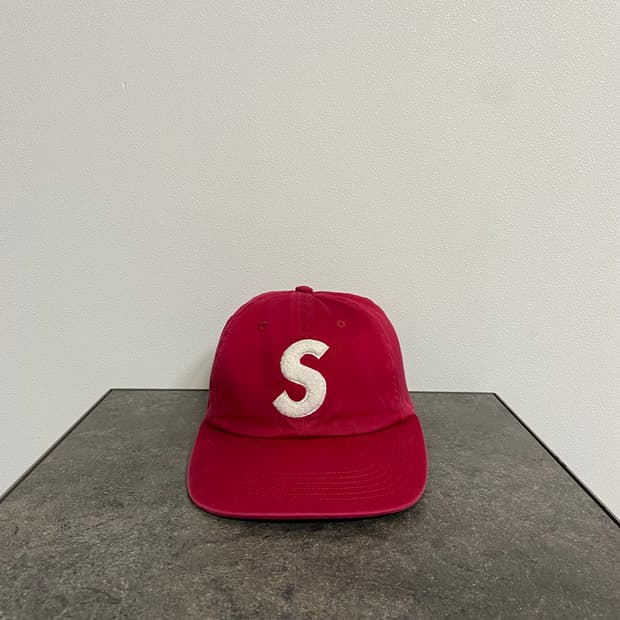 (OS) 슈프림 S로고 볼캡 모자 워시드 레드