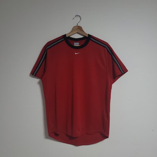 (S) NIKE 나이키 올드스쿨 레드 반팔 티셔츠