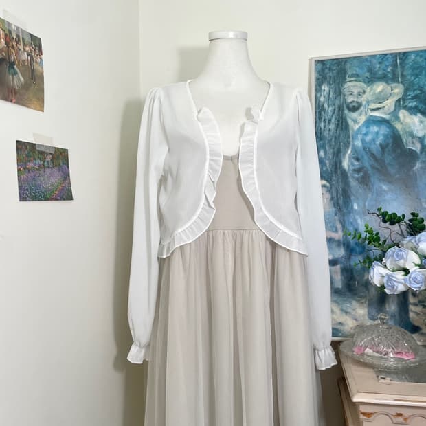 white chiffon ruffle bolero(size-M) 