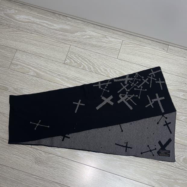 언더커버 스카프AW02 Witches Cell Division Cross