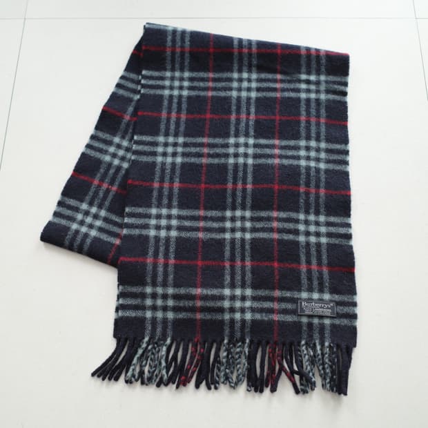 영국 생산 100% 램스울 버버리 체크 네이비 머플러