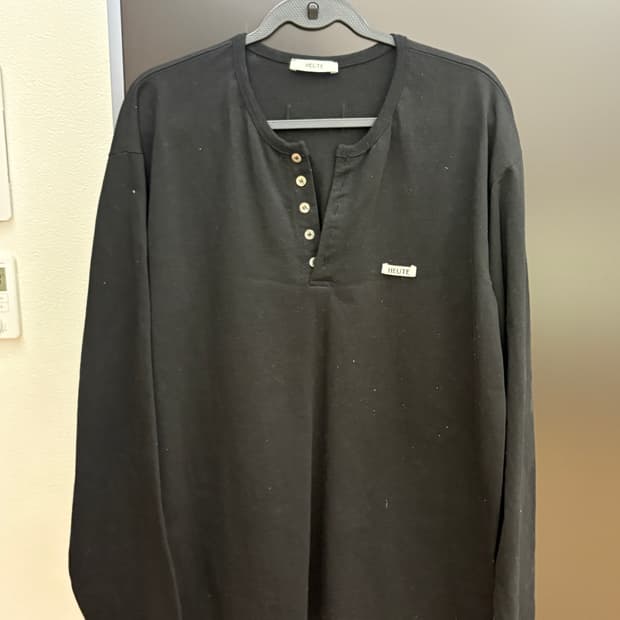 호이테 헨리넥 블랙