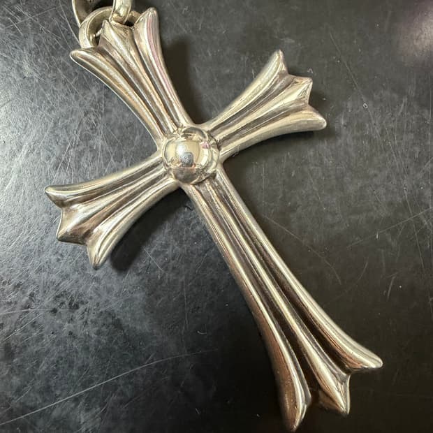 크롬하츠 라지 크로스 위드 베일