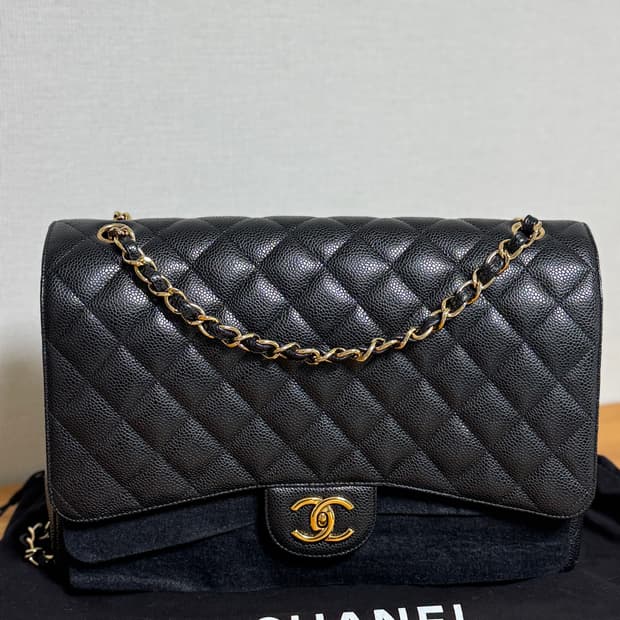 샤넬 클래식 캐비어 금장 맥시사이즈