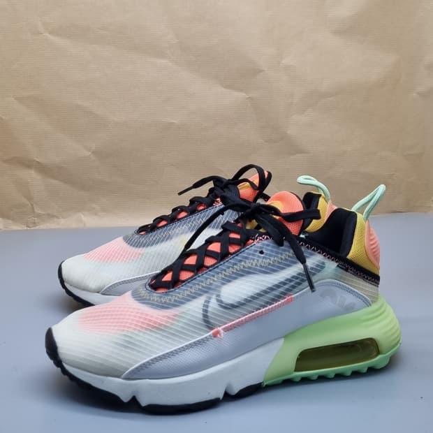 나이키 에어맥스 2090 여성운동화230 