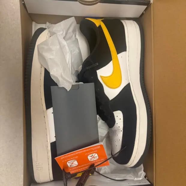 나이키 에슬래틱 클럽 다크설퍼 280