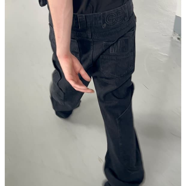 플라스틱 프로덕트 CALF POCKET PANTS