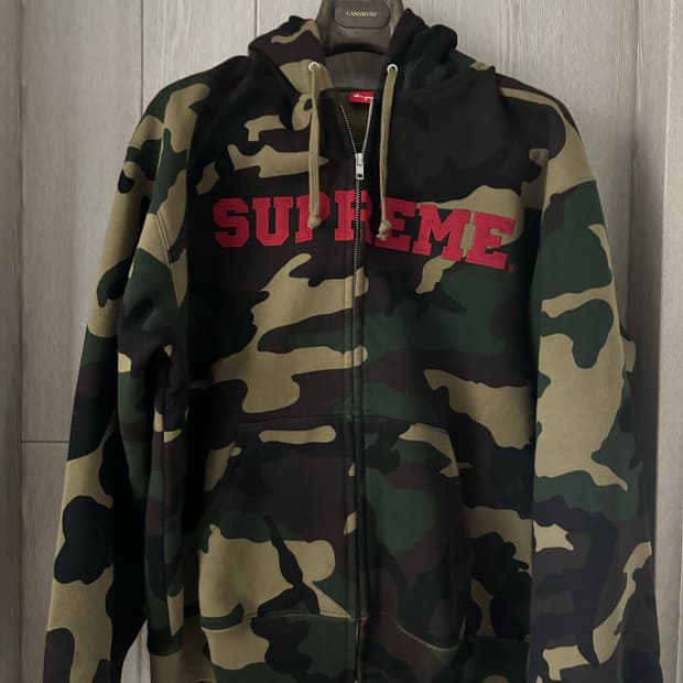 슈프림 컬리지에이트 아플리케 카모 후드집업 M
