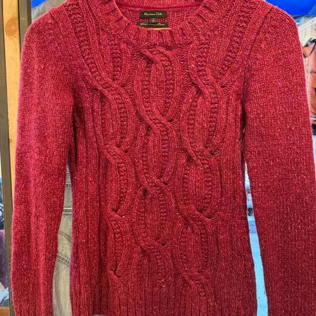 마시모두띠 와인 꽈배기 니트