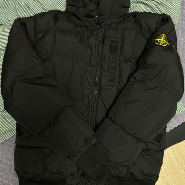 스톤아일랜드 크링클랩스 패딩