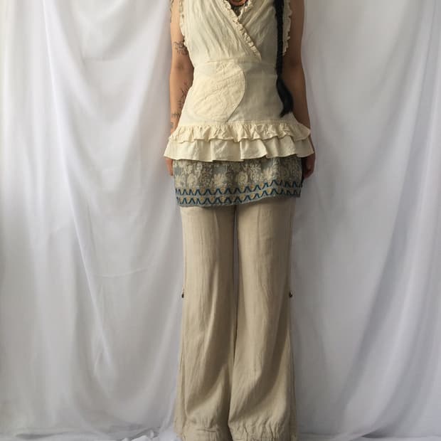 Frill apron