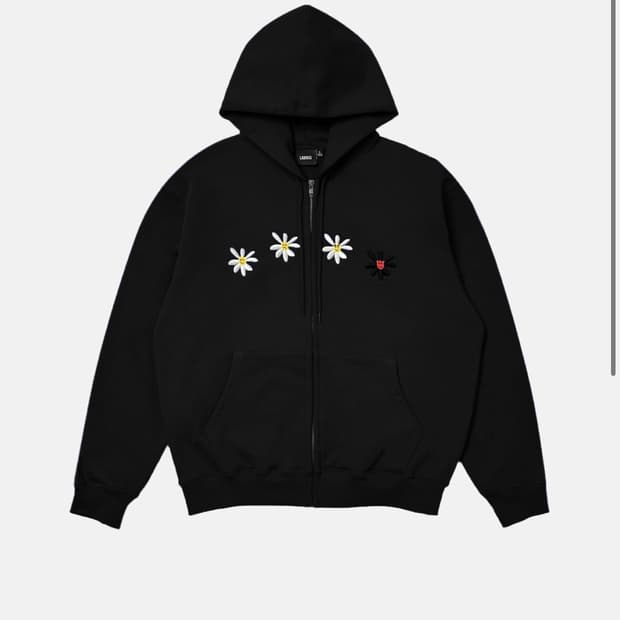 라브로스 데이지 후드집업