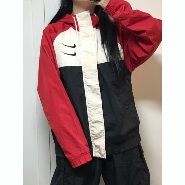 나이키 더블 스우시 바람막이 M