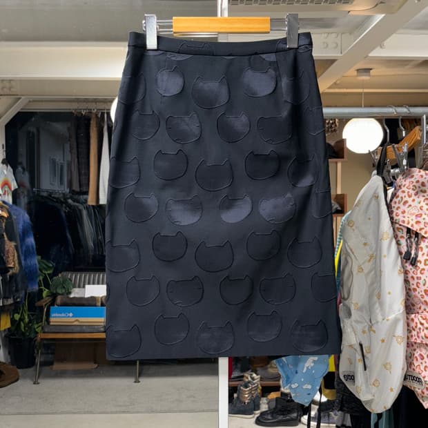 츠모리 치사토 고양이 스커트