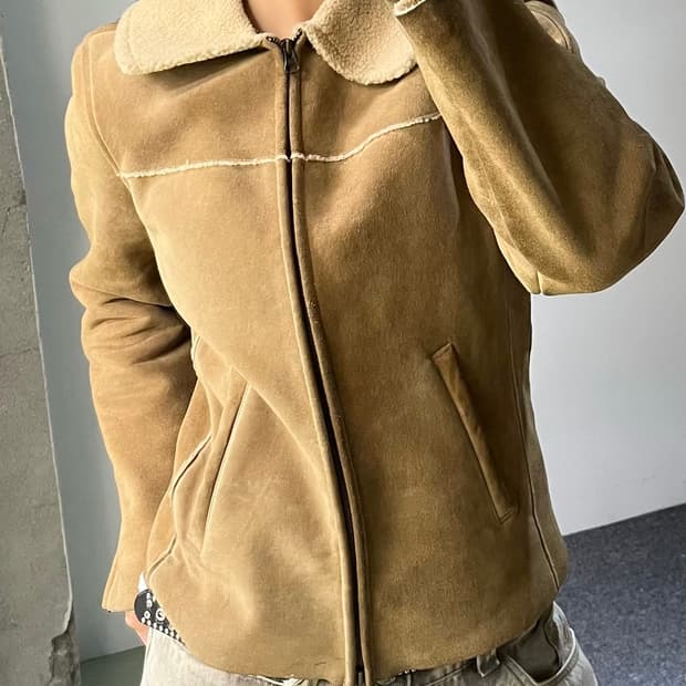 갭 쉐르파 라인드 스웨이드 무스탕