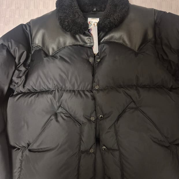 록키마운틴 페더베드 크리스티 자켓 블랙44