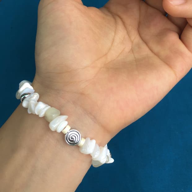 silver shell bracelet