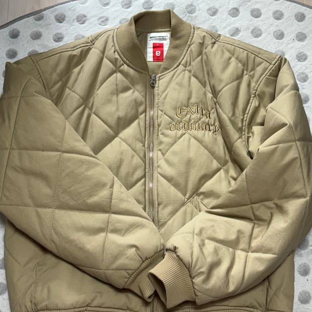 엑스트라오디너리 퀄팅 점퍼(L)