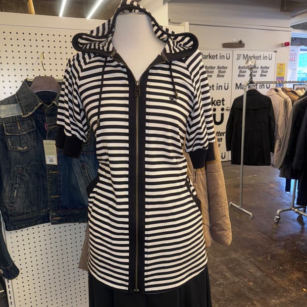 버버리 스트라이프 반팔 후드 집업 