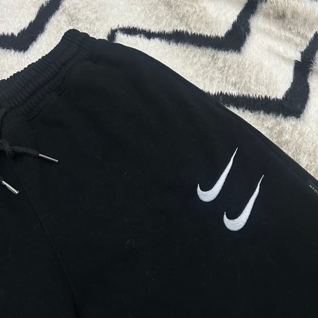 [M]나이키 더블 스우시 조거 트레이닝 팬츠/블랙