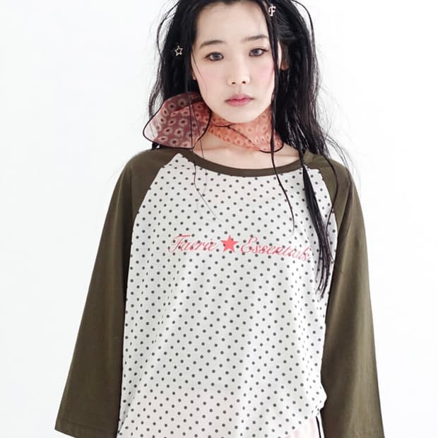 dot raglan sleeve top (khaki)