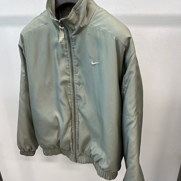 100) 나이키 NRG 새틴 봄버 