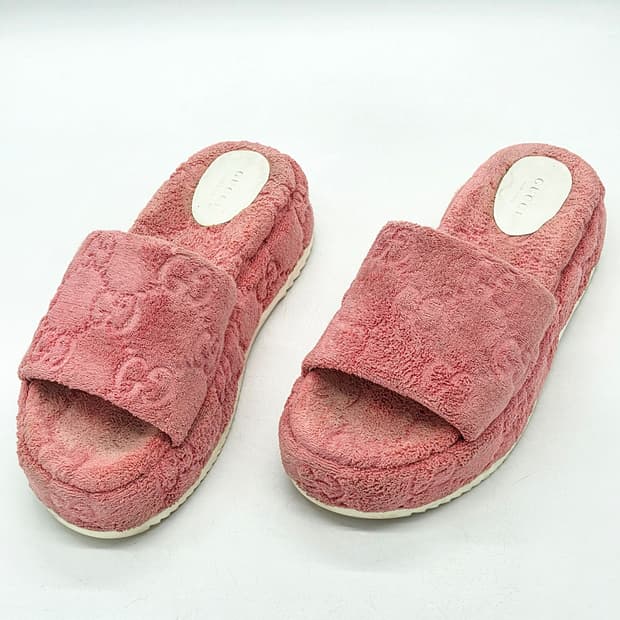 구찌 우먼스 GG 플랫폼 슬라이드 샌들 와일드 로즈 (38)