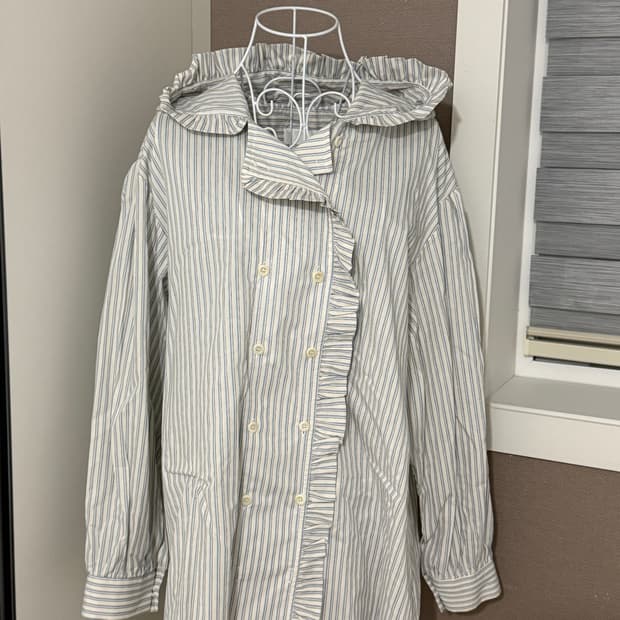 프릴후드 스트라이프 셔츠