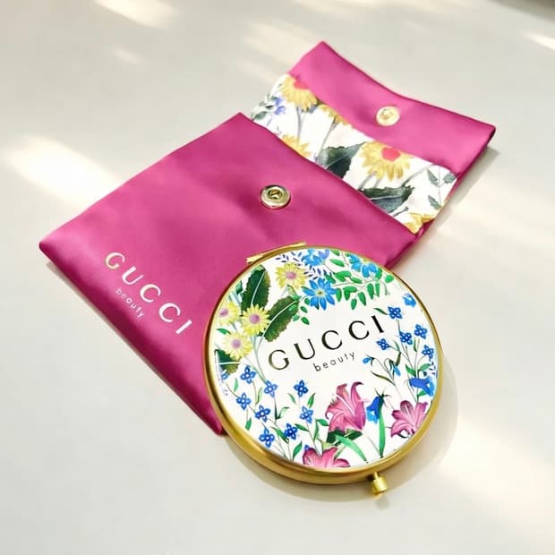 구찌 뷰티 플로라 손거울 파우치 세트