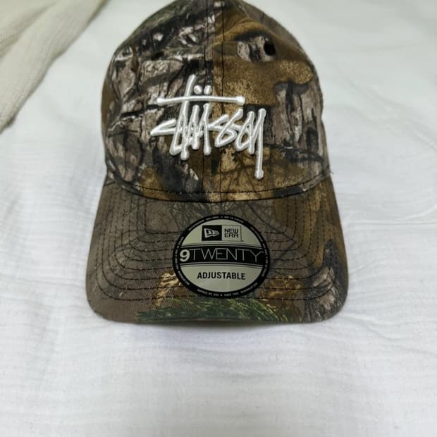 스투시 뉴에라 리얼트리