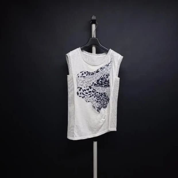 미샤 화이트 모달 티 블라우스  F