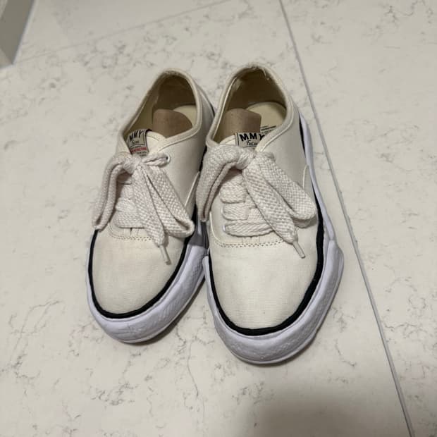 미하라야스히로 베이커 화이트 41사이즈