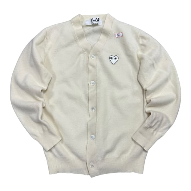 ✨ (바배) 꼼데가르송 화이트와펜 울 니트 가디건 