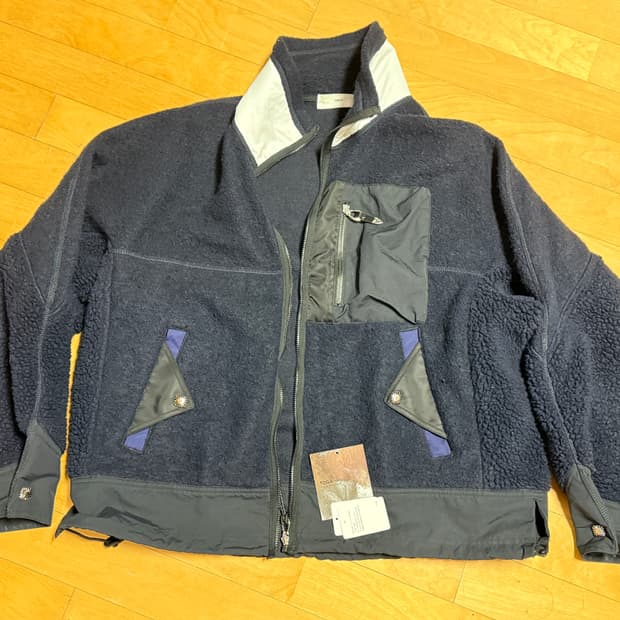 토가 Toga 폴리스 팝니다