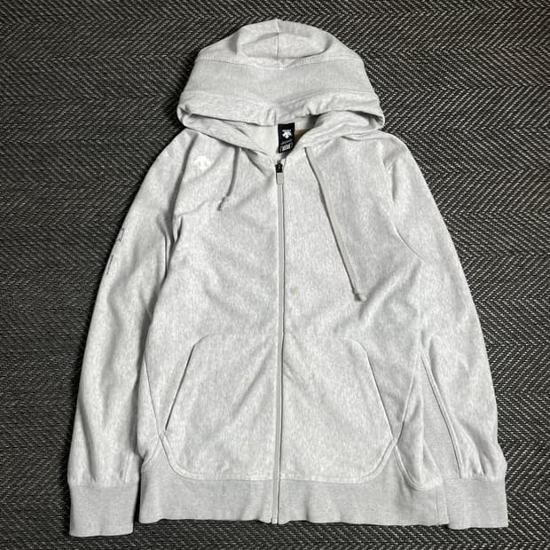 데상트 자수로고 그레이 후드집업o 4918