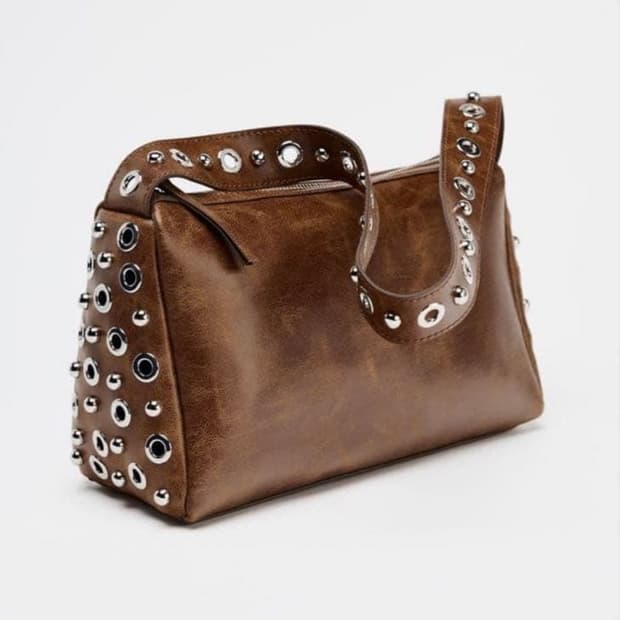 Zara 자라 가방 메탈 아플리케 숄더백 다크탄 