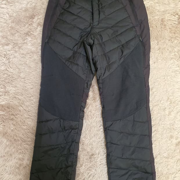 칸투칸 구스 팬츠 상태좋고 깨끗해요.사이즈 28