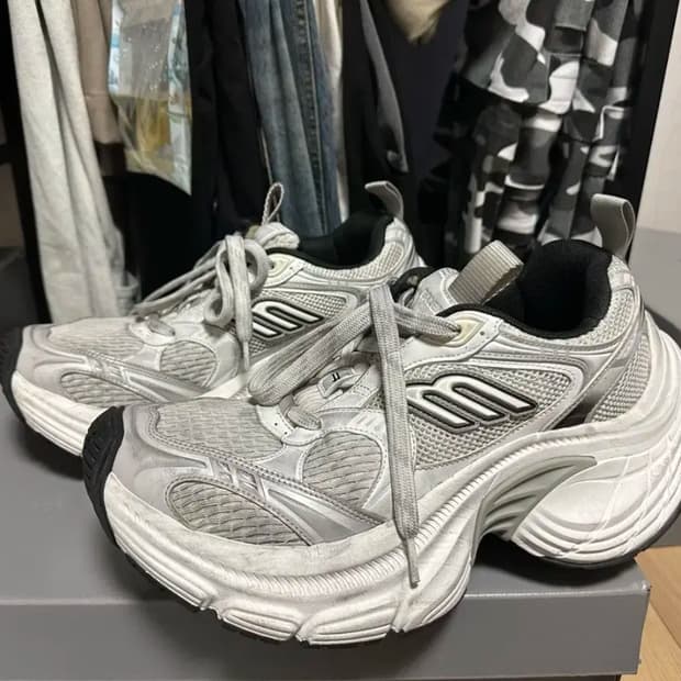 발렌시아가 10xl 화이트 41 급처