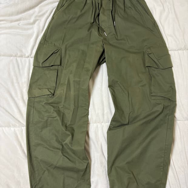 카키 카고팬츠