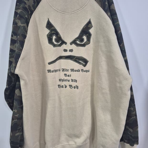 Bad boy 배드보이 카모 맨투맨