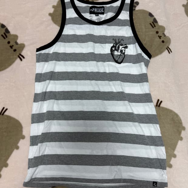 척추뼈 스트라이프 나시티