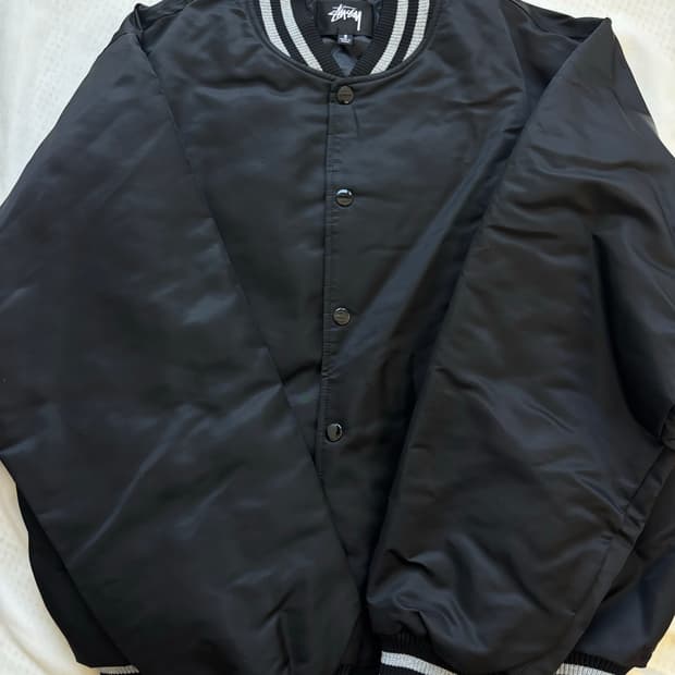 스투시 사틴 자켓