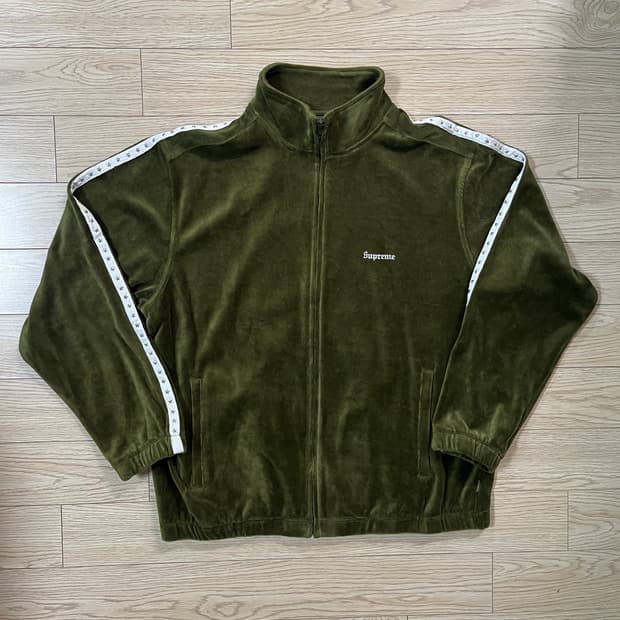 Supreme 22SS Studded Velour Track Jacket