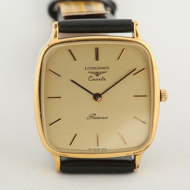 빈티지 론진 프레장스 Longines 골드 다이얼 쿼츠 시계 L150.4