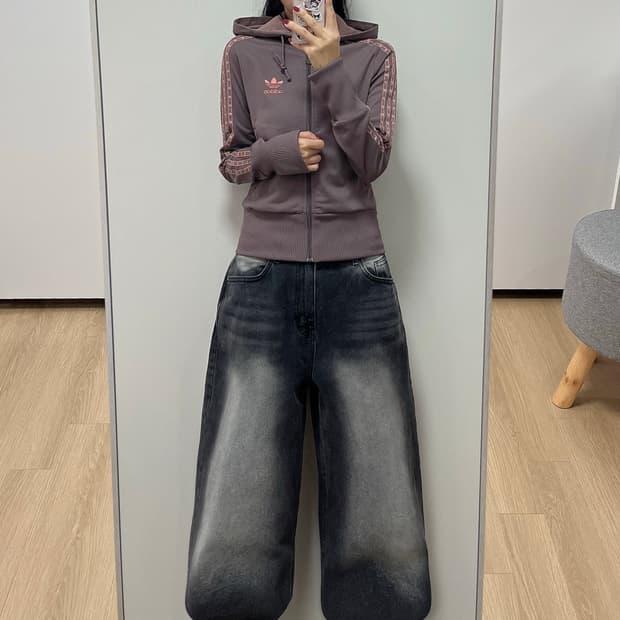 아디다스 딱붙핏 초코브라운 핑크 후드 트랙탑 져지