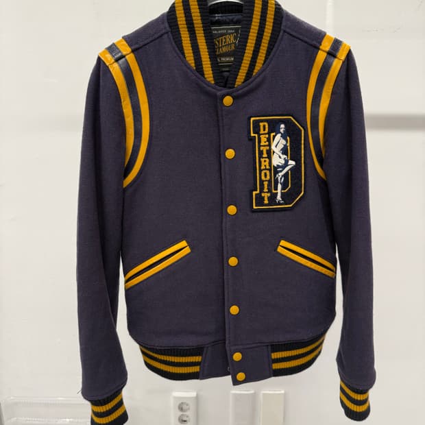 Hysterie glamour varsity jacket purple