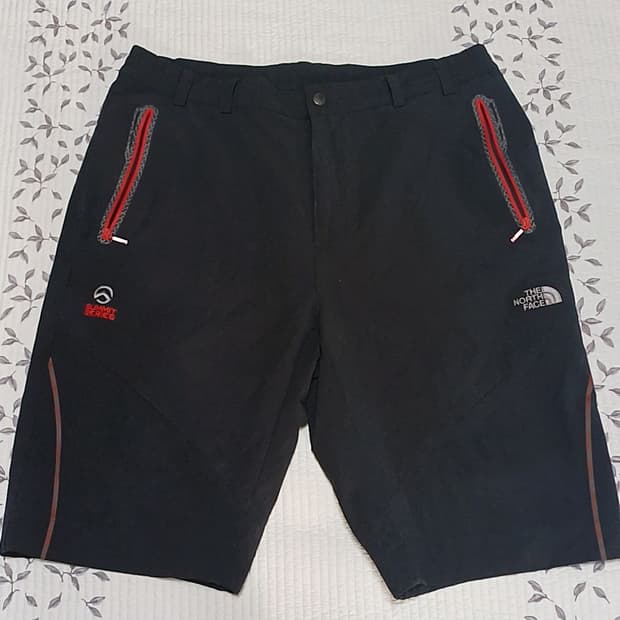 노스페이스 등산반바지 33인치 기장56