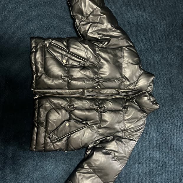 비바스튜디오 LEATHER PUFFER 패딩 